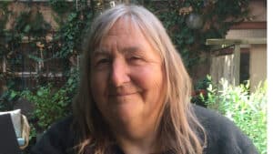 Andrea Sam im Garten vom Cafe Maasen in Dinkelsbühl