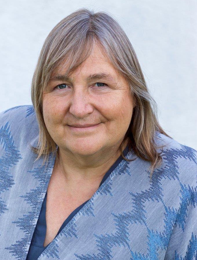 Frau in Blau